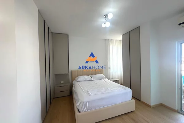 Shtepi me qera Apartament ne Tirane, 2+1, Mobilimi E mobiluar, Pagesa 1,000  Euro.