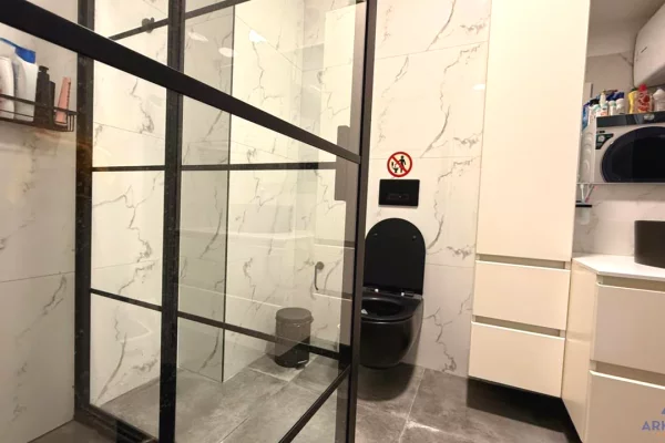 Shtepi me qera Apartament ne Tirane, 2+1, Mobilimi E mobiluar, Pagesa 1,200  Euro.