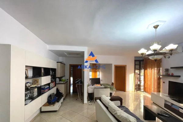 JEPET APARTMENT ME QERA 2+1+BALLKON "KOMUNA E PARISIT" 60.000 LEKE