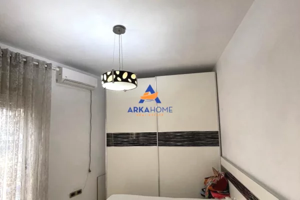 Shtepi me qera Apartament ne Tirane, 2+1, Mobilimi E mobiluar, Pagesa 657  Euro.