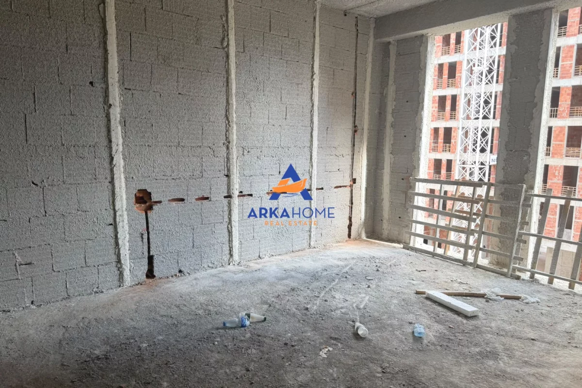 Shtepi ne shitje Apartament ne Tirane, 1+1, Mobilimi Bosh, pa mobiluar, Pagesa 160,550  Euro.
