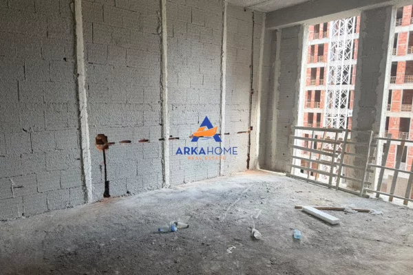 SHITET APARTAMENT 1+1 "RRUGA JAVER MALO,RIVER SIDE" 16055 EURO