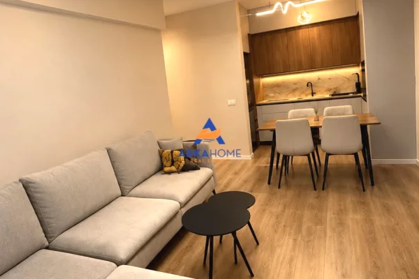 Shtepi me qera 2+1 ne Tirane - 550 Euro