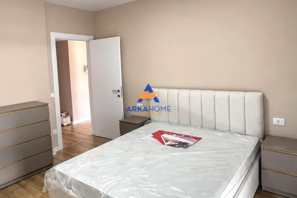 Shtepi me qera Apartament ne Tirane, 2+1, Mobilimi E mobiluar, Pagesa 550  Euro.