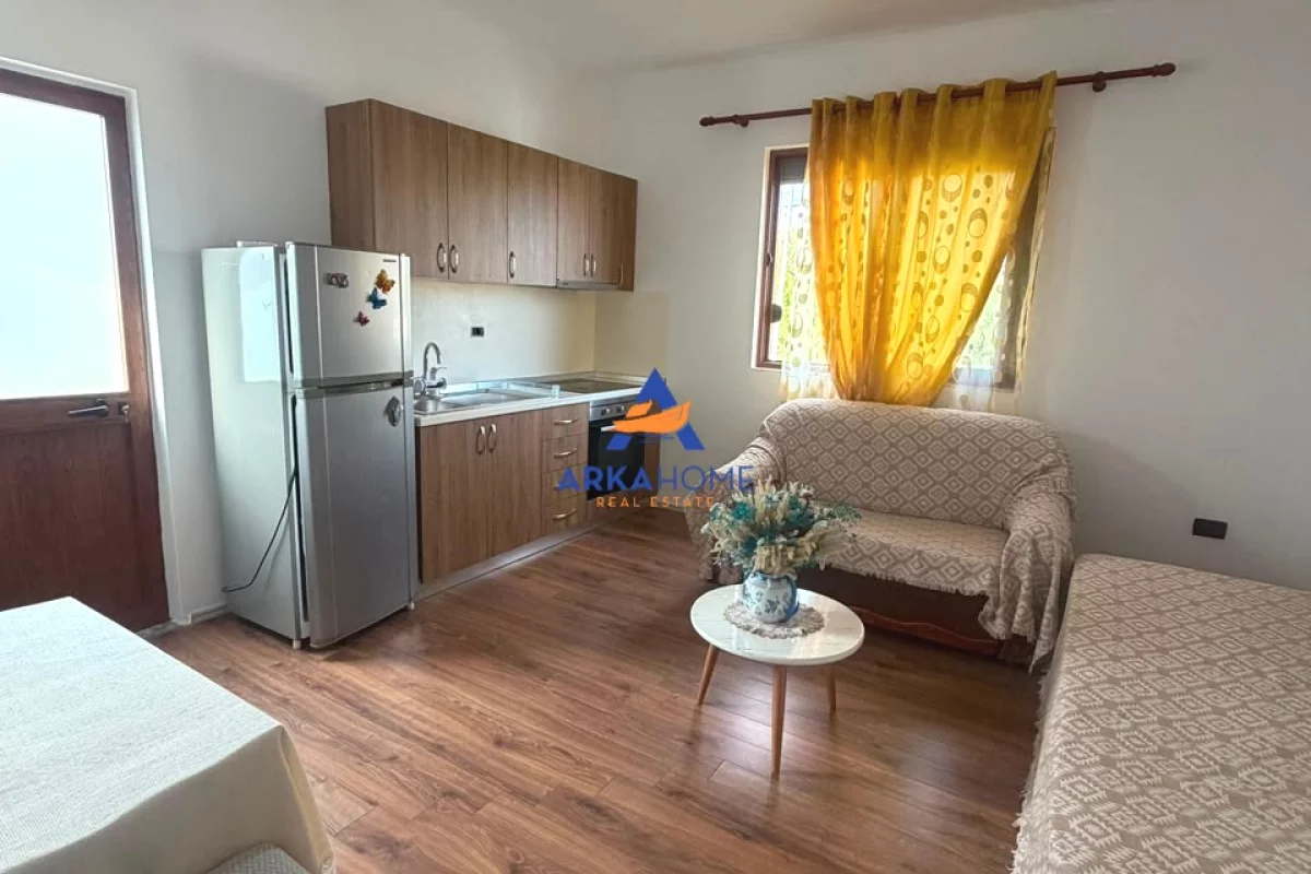 Shtepi me qera Apartament ne Tirane, 1+1, Mobilimi E mobiluar, Pagesa 437  Euro.