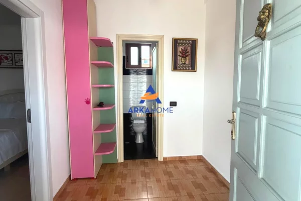 Shtepi me qera Apartament ne Tirane, 1+1, Mobilimi E mobiluar, Pagesa 437  Euro.