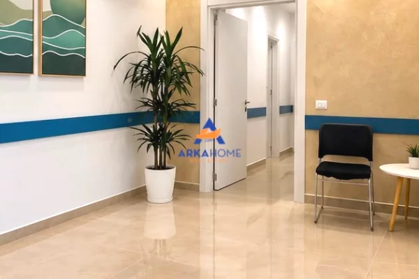 Ambient biznesi me qera 3+1 ne Tirane - 1,800 Euro