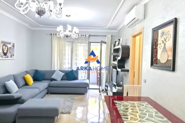 Shtepi ne shitje Apartament ne Tirane, 2+1, Mobilimi E mobiluar, Pagesa 200,000  Euro.