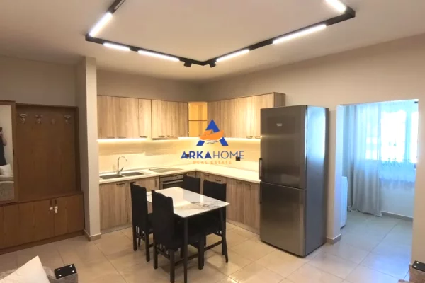 Shtepi me qera Apartament ne Tirane, 1+1, Mobilimi E mobiluar, Pagesa 655  Euro.