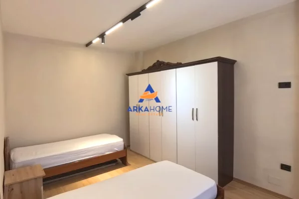 Shtepi me qera Apartament ne Tirane, 1+1, Mobilimi E mobiluar, Pagesa 655  Euro.