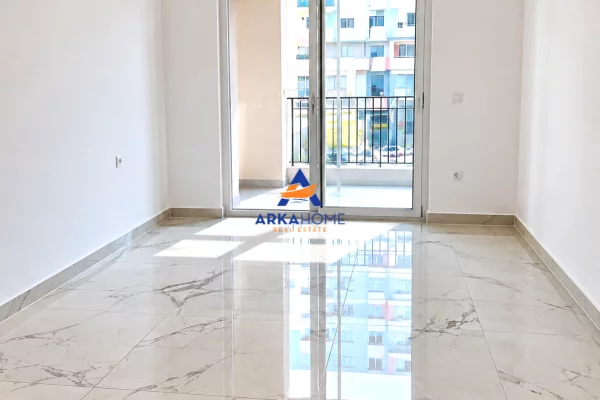 Ambient biznesi me qera 3+1 ne Tirane - 491 Euro