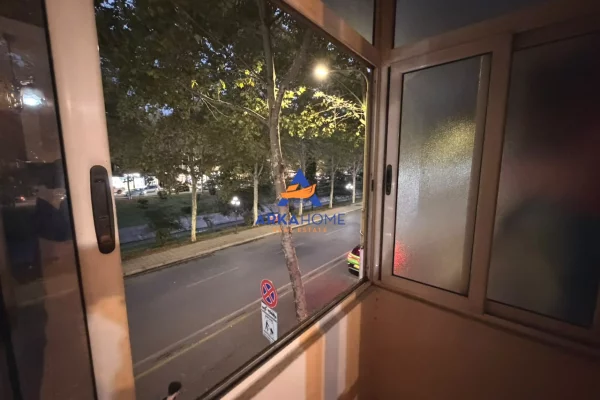 Shtepi me qera Apartament ne Tirane, 2+1, Mobilimi E mobiluar, Pagesa 650  Euro.