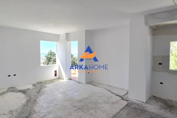 Shtepi ne shitje Apartament ne Tirane, 2+1, Mobilimi Bosh, pa mobiluar, Pagesa 196,506  Euro.