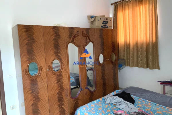 Shtepi me qera Apartament ne Tirane, 1+1, Mobilimi E mobiluar, Pagesa 436  Euro.
