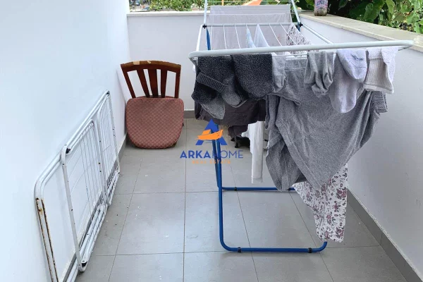 Shtepi me qera Apartament ne Tirane, 1+1, Mobilimi E mobiluar, Pagesa 436  Euro.