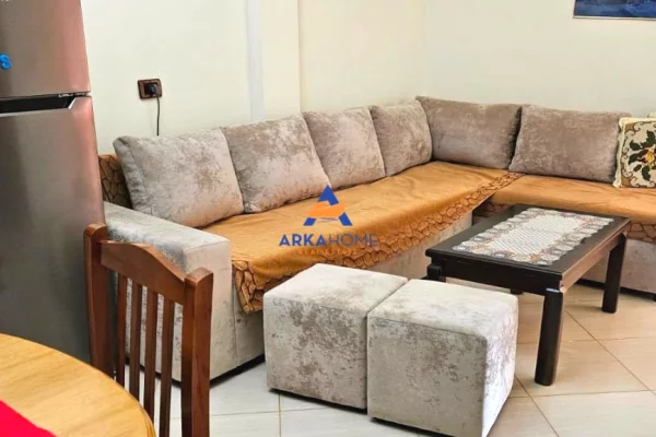 Shtepi me qera 2+1 ne Tirane - 500 Euro