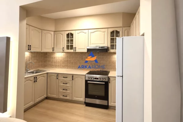 Shtepi me qera Apartament ne Tirane, 1+1, Mobilimi E mobiluar, Pagesa 709  Euro.