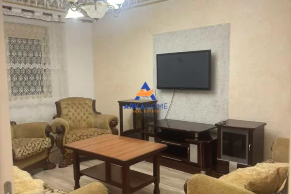 Shtepi me qera Apartament ne Tirane, 3+1, Mobilimi Pjeserisht e mobiluar, Pagesa 491  Euro.