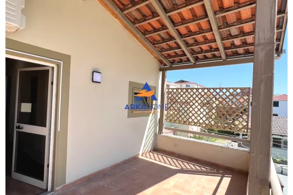 Shtepi me qera Apartament ne Tirane, 1+1, Mobilimi E mobiluar, Pagesa 599  Euro.
