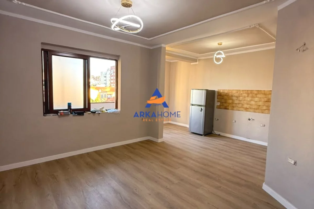 Shtepi ne shitje Apartament ne Tirane, 2+1, Mobilimi Pjeserisht e mobiluar, Pagesa 187,568  Euro.