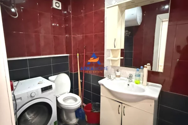 Shtepi ne shitje Apartament ne Tirane, 2+1, Mobilimi Pjeserisht e mobiluar, Pagesa 187,568  Euro.