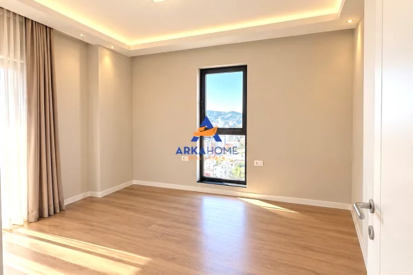 JEPET ZYRE ME QERA 160M2 BRUTO "KOMPLEKSI GARDEN BUILDING,RRUGA E KAVAJES" 2400 EURO (PA POST PARKIM