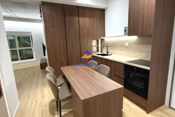 Shtepi me qera Apartament ne Tirane, 2+1, Mobilimi E mobiluar, Pagesa 708  Euro.
