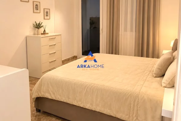 Shtepi me qera Apartament ne Tirane, 1+1, Mobilimi E mobiluar, Pagesa 817  Euro.