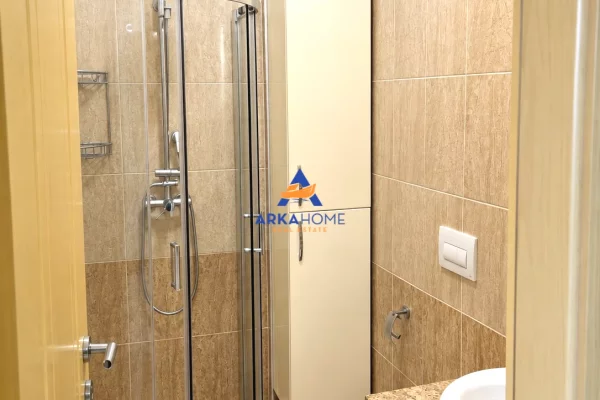 Shtepi me qera Apartament ne Tirane, 2+1, Mobilimi E mobiluar, Pagesa 550  Euro.