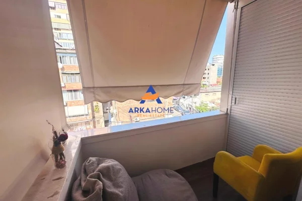 Shtepi ne shitje Apartament ne Tirane, 1+1, Mobilimi E mobiluar, Pagesa 158,124  Euro.