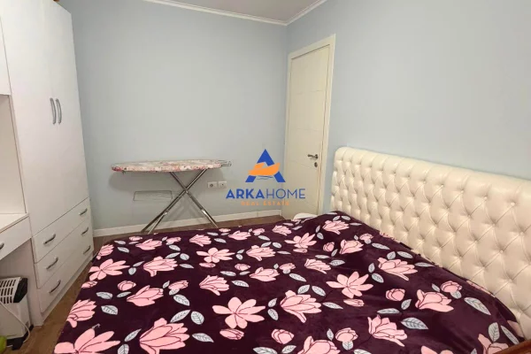 Shtepi me qera Apartament ne Tirane, 2+1, Mobilimi E mobiluar, Pagesa 545  Euro.