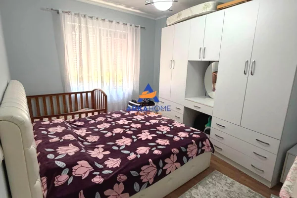 Shtepi me qera Apartament ne Tirane, 2+1, Mobilimi E mobiluar, Pagesa 545  Euro.