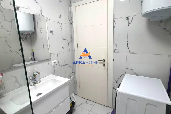 Shtepi me qera Apartament ne Tirane, 2+1, Mobilimi E mobiluar, Pagesa 545  Euro.