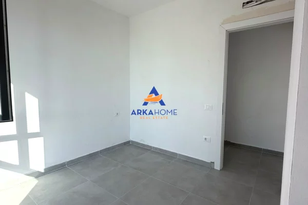 JEPET AMBIENT ME QIRA 90 M2 "FARMACI A10" 90.000 LEKE