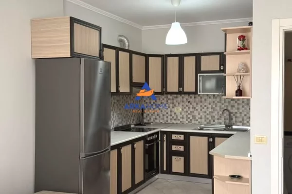 Shtepi ne shitje Apartament ne Durres, 1+1, Mobilimi E mobiluar, Pagesa 72,000  Euro.