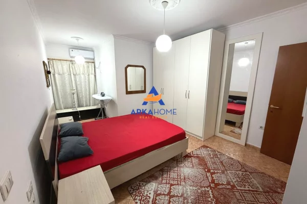 Shtepi me qera Apartament ne Tirane, 2+1, Mobilimi E mobiluar, Pagesa 709  Euro.