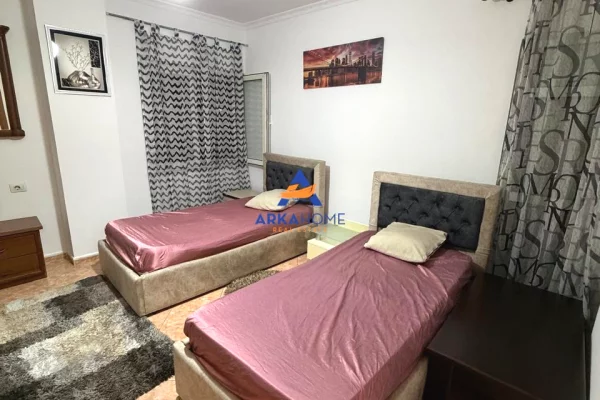 Shtepi me qera Apartament ne Tirane, 2+1, Mobilimi E mobiluar, Pagesa 709  Euro.