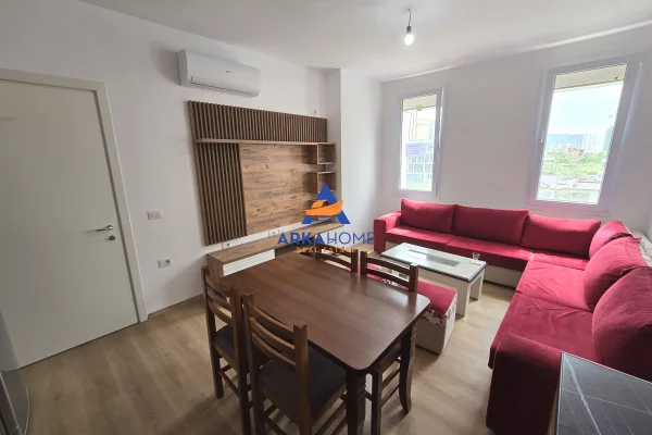 Shtepi ne shitje Apartament ne Tirane, 2+1, Mobilimi E mobiluar, Pagesa 178,275  Euro.