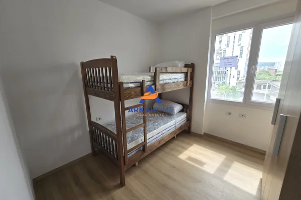 Shtepi ne shitje Apartament ne Tirane, 2+1, Mobilimi E mobiluar, Pagesa 178,275  Euro.