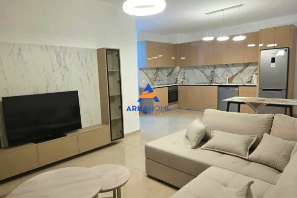 Shtepi me qera Apartament ne Tirane, 2+1, Mobilimi E mobiluar, Pagesa 764  Euro.
