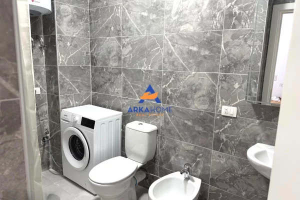 Shtepi me qera Apartament ne Tirane, 2+1, Mobilimi E mobiluar, Pagesa 764  Euro.