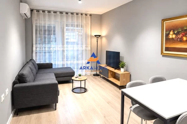 Shtepi me qera Apartament ne Tirane, 2+1, Mobilimi E mobiluar, Pagesa 700  Euro.