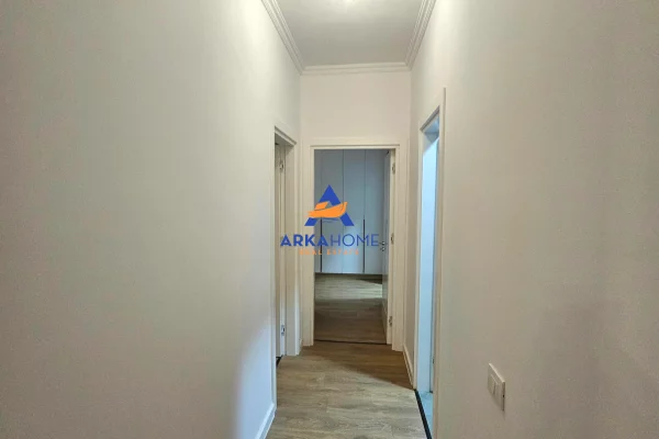 Shtepi me qera Apartament ne Tirane, 2+1, Mobilimi E mobiluar, Pagesa 711  Euro.
