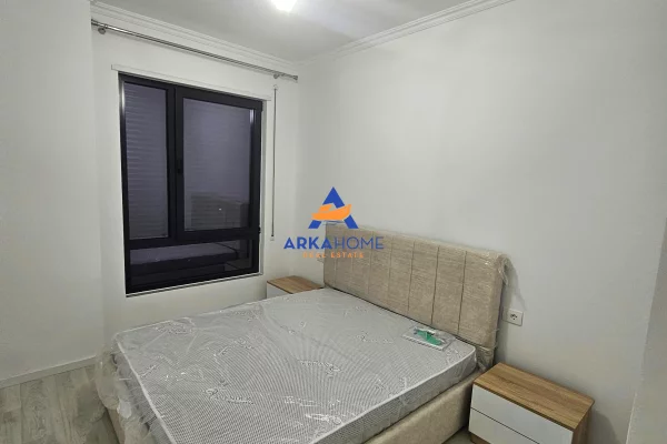 Shtepi me qera Apartament ne Tirane, 2+1, Mobilimi E mobiluar, Pagesa 711  Euro.