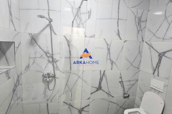 Shtepi me qera Apartament ne Tirane, 2+1, Mobilimi E mobiluar, Pagesa 711  Euro.