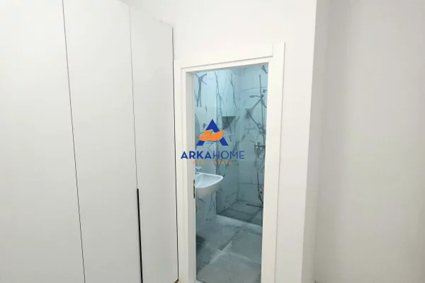 Shtepi me qera Apartament ne Tirane, 2+1, Mobilimi E mobiluar, Pagesa 711  Euro.