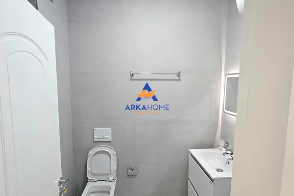 Shtepi me qera Apartament ne Tirane, 2+1, Mobilimi E mobiluar, Pagesa 711  Euro.