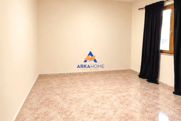 Shtepi me qera Vila Luksoze ne Tirane, 7+1, Mobilimi Bosh, pa mobiluar, Pagesa 2,188  Euro.