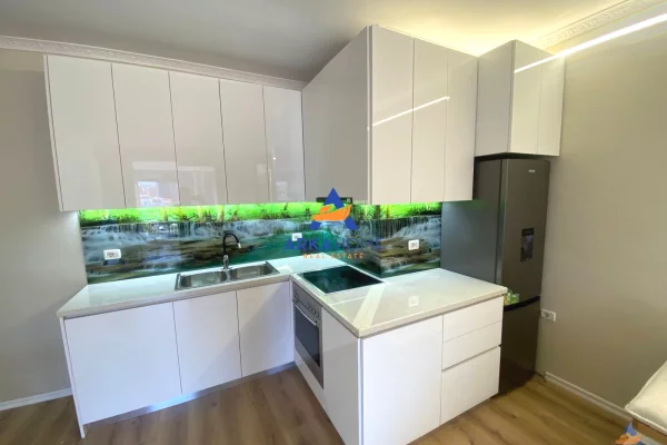 Shtepi me qera Apartament ne Tirane, 1+1, Mobilimi E mobiluar, Pagesa 764  Euro.