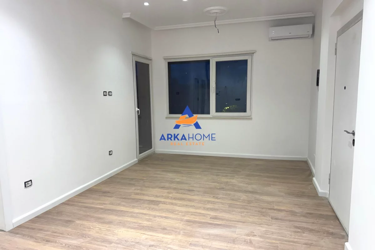 Shtepi me qera Apartament ne Tirane, 1+1, Mobilimi E mobiluar, Pagesa 437  Euro.